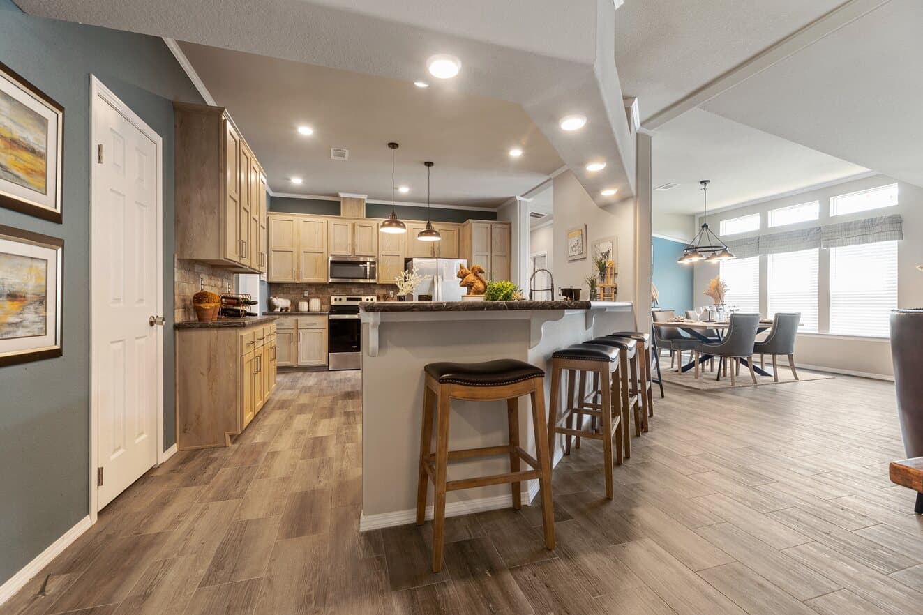 Hacienda 41604a kitchen home features