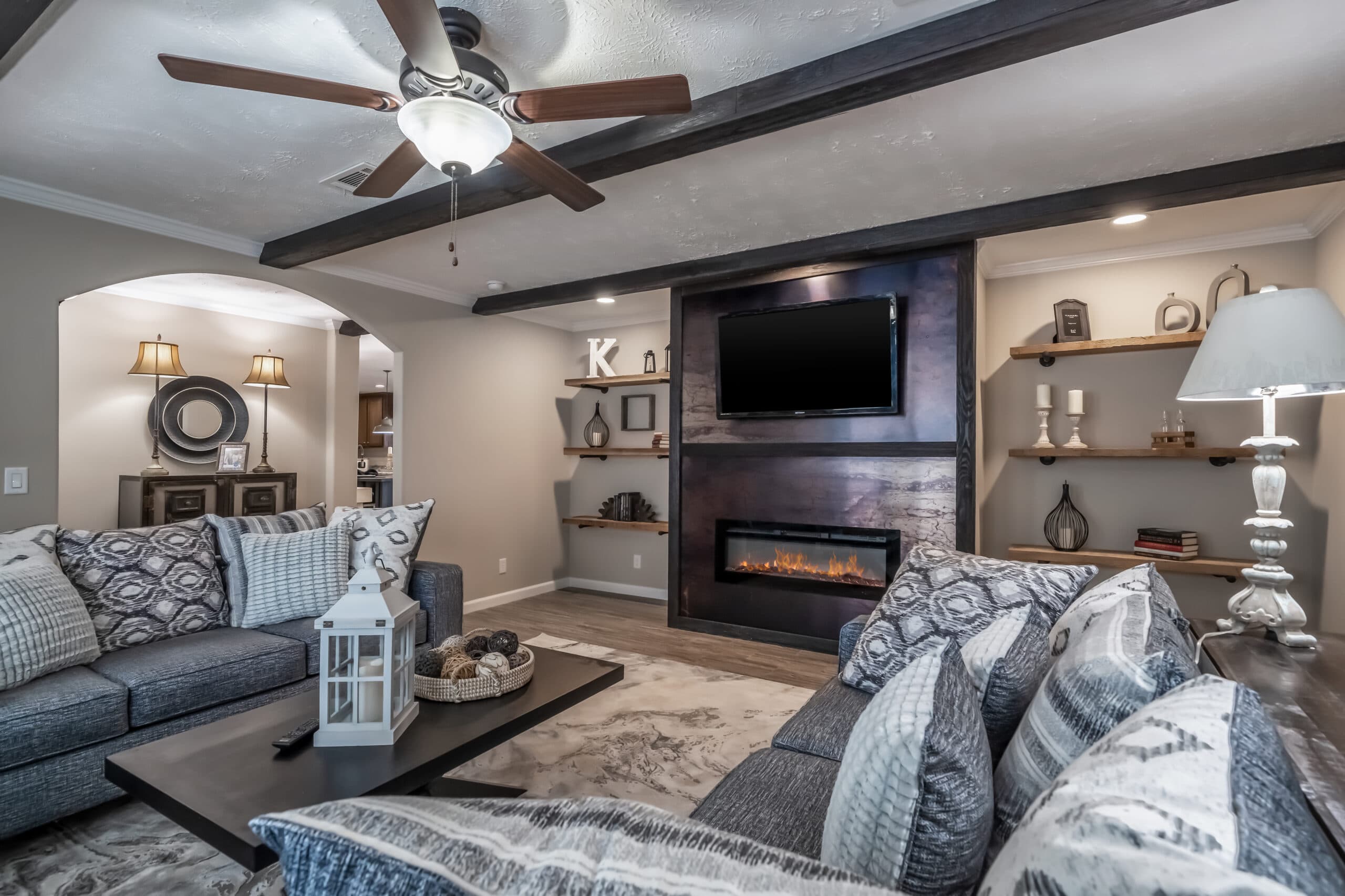 Kb-3248 interior home features