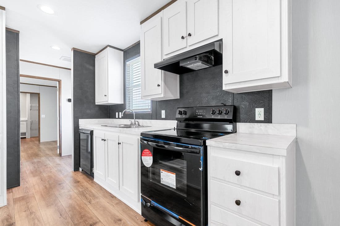 Homestead 16683a kitchen home features