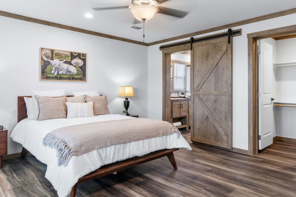 Isabella elite bedroom home features