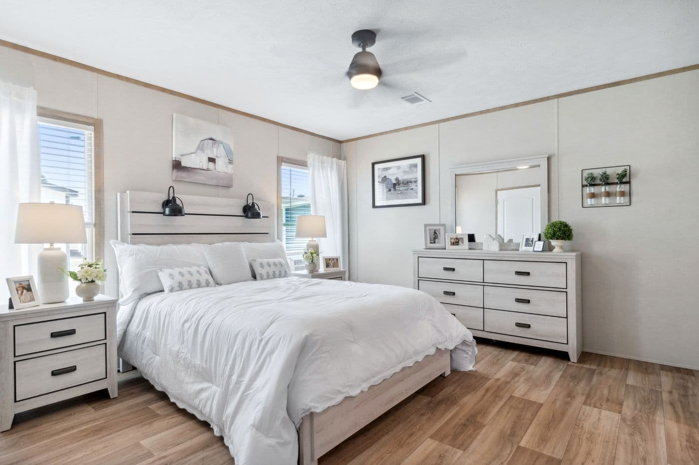 Breeze farmhouse 72 bedroom home features