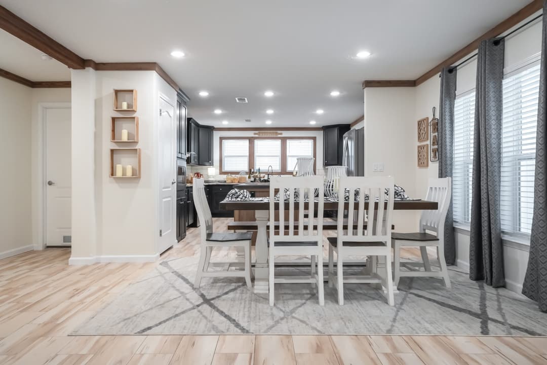 Kb-3249 gemstone interior home features