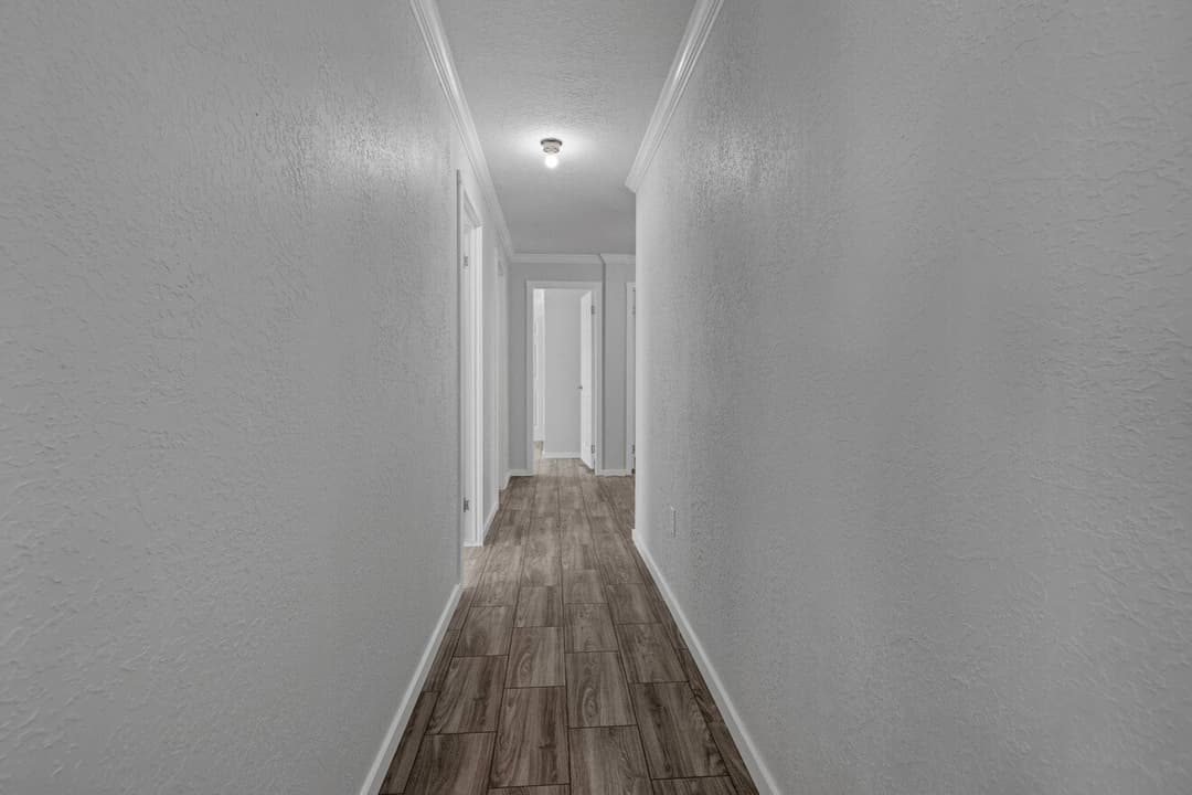Topaz 28764a interior home features