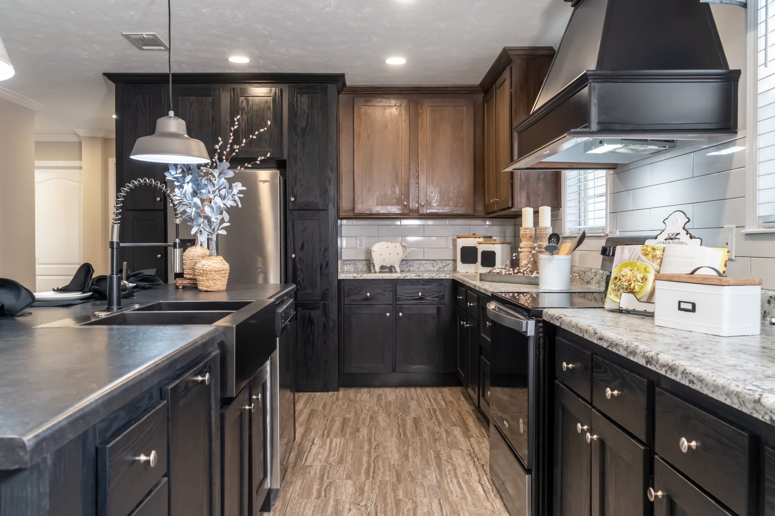 Kb-3248 kitchen home features