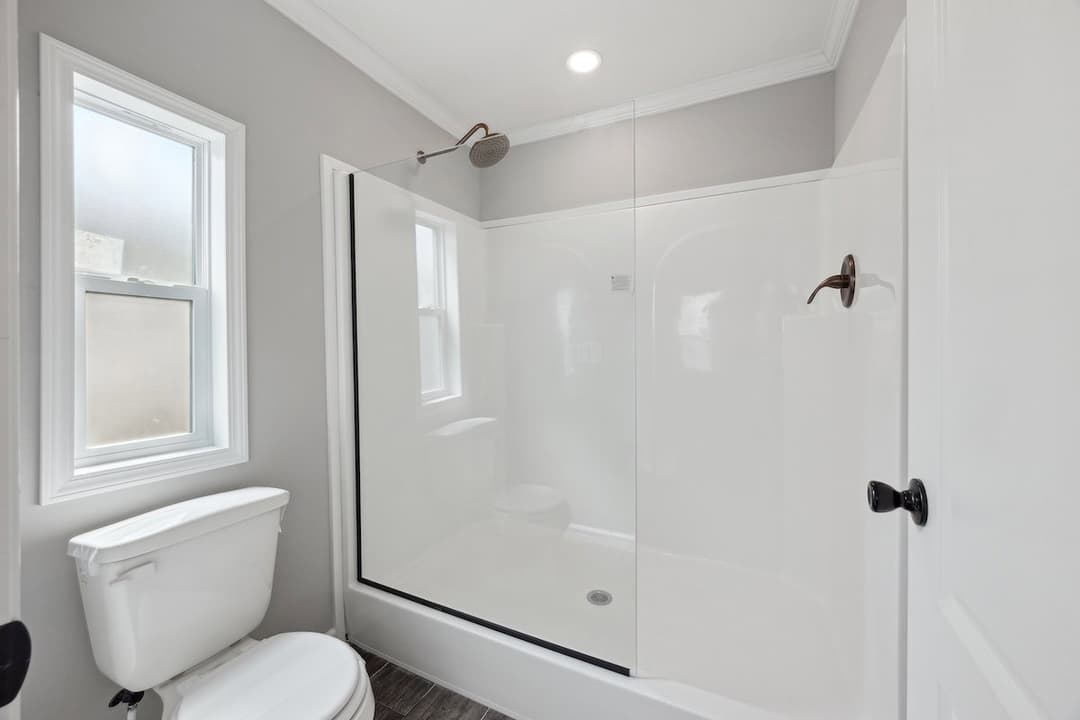 Md-30-32 josey wales bathroom home features