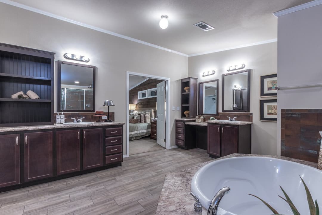 Big bend 32764g bathroom home features