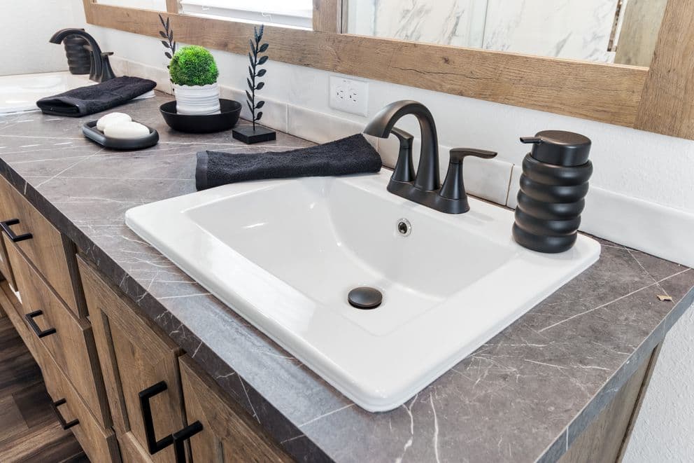 Isabella elite bathroom home features