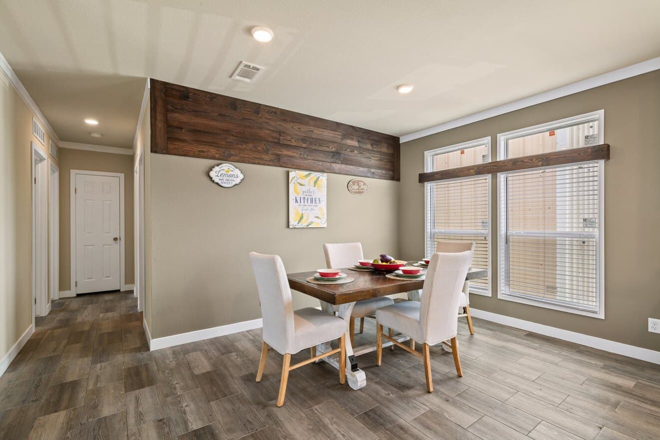 El rancho iv 32764a interior home features