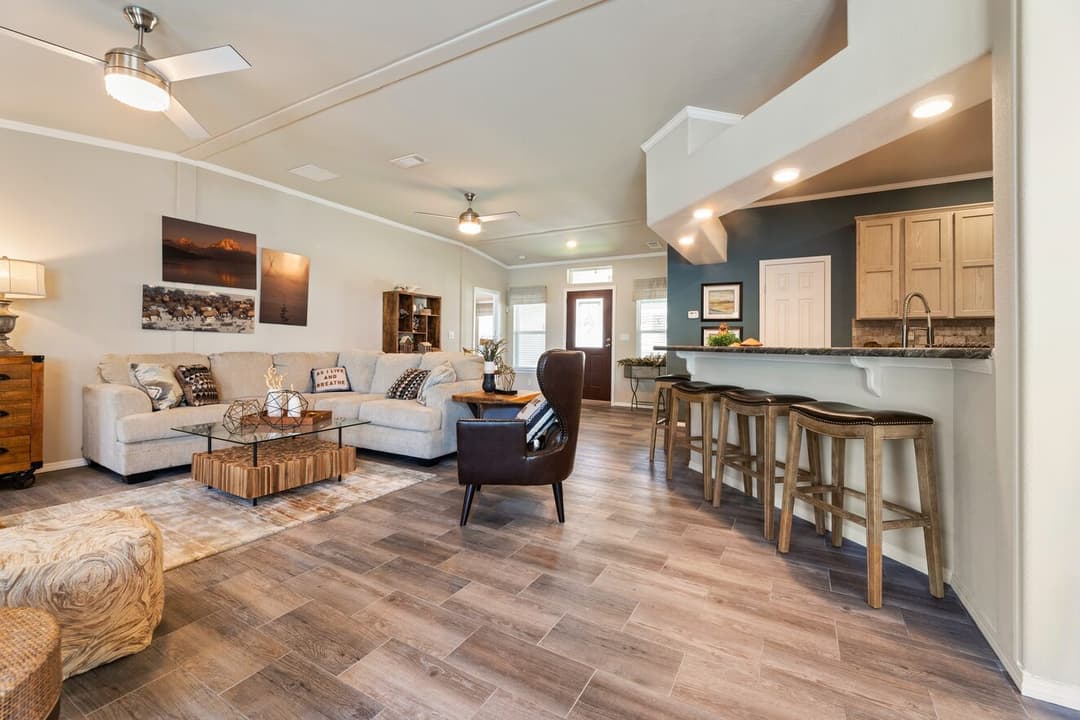 Hacienda iii flex 57764a interior home features