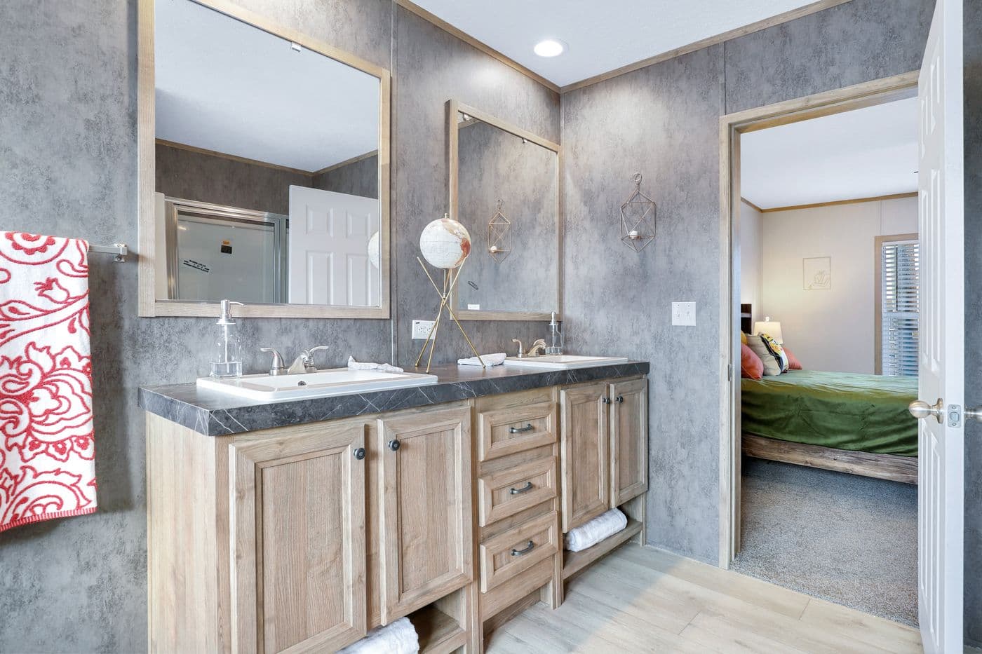 Bluebonnet breeze bathroom home features