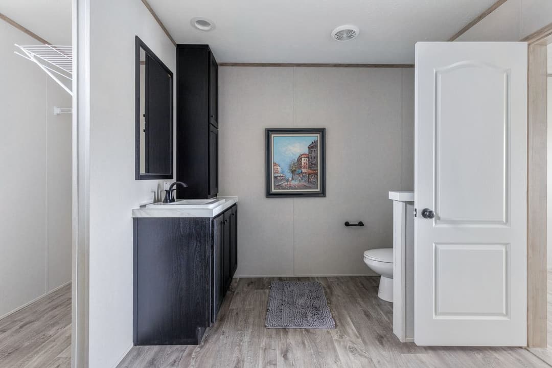 Sterling xl anniversary bathroom home features