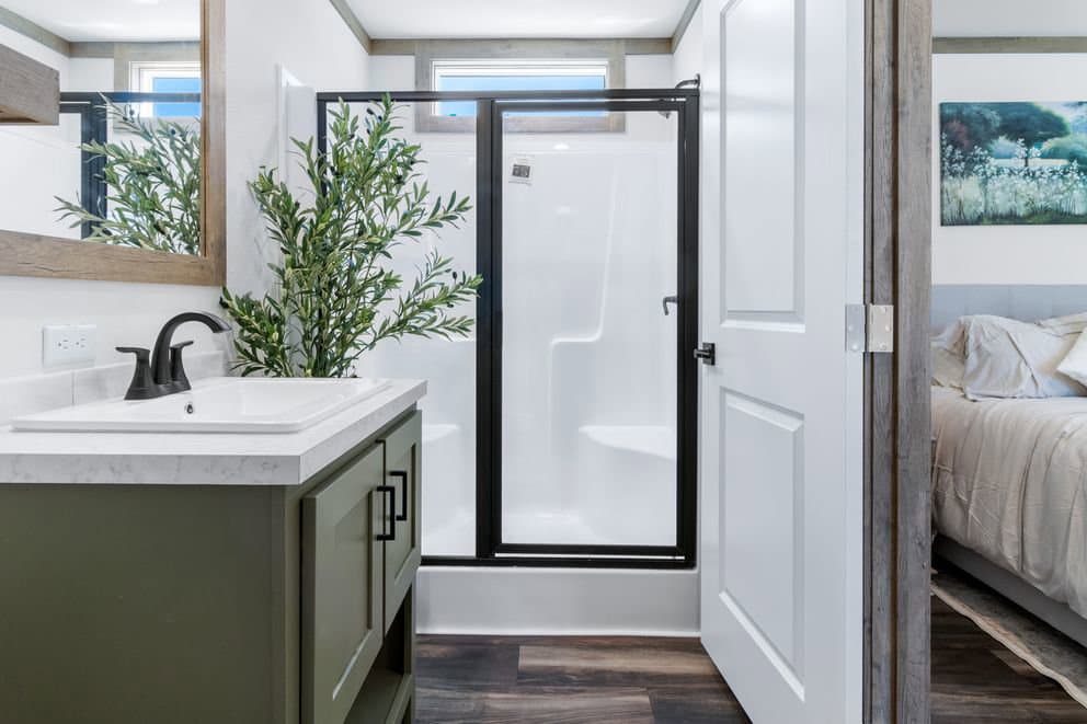 Levi bathroom home features