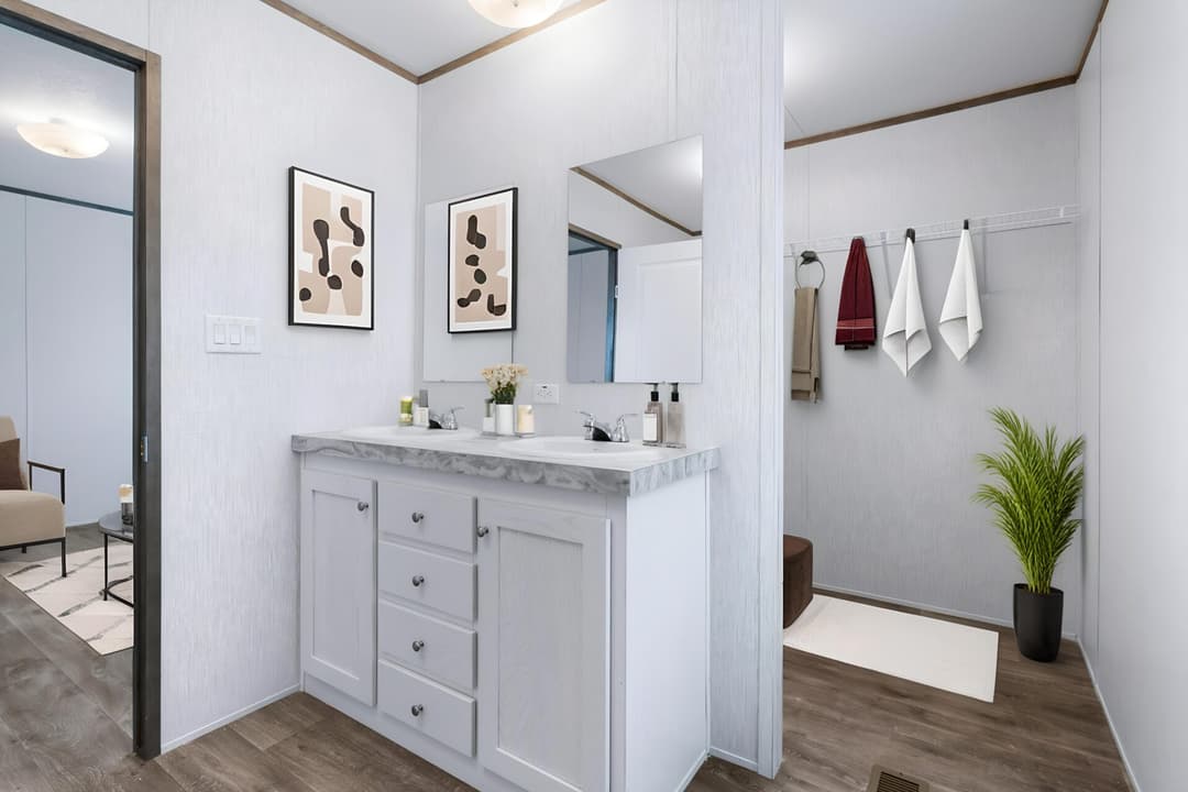 Atlantis bathroom home features