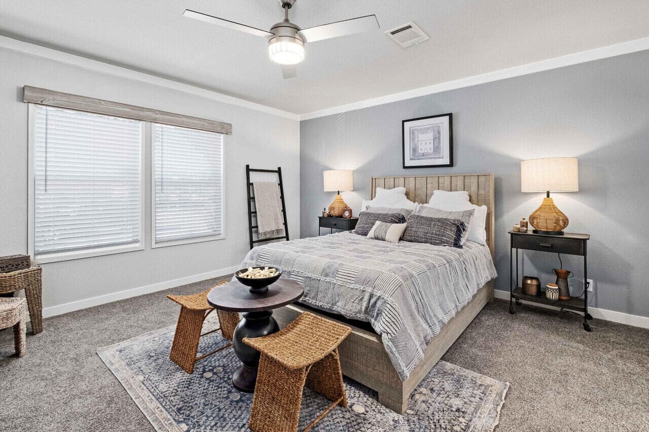 Belterra iii 32764j bedroom home features