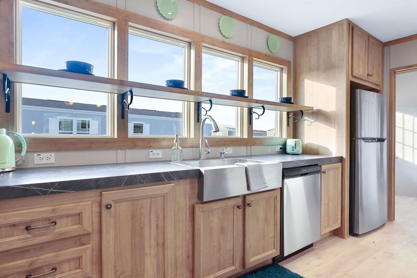 Bluebonnet breeze kitchen home features