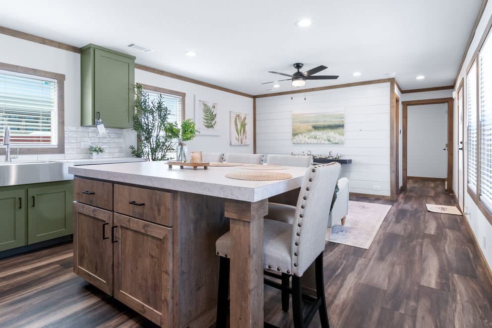 Levi kitchen home features