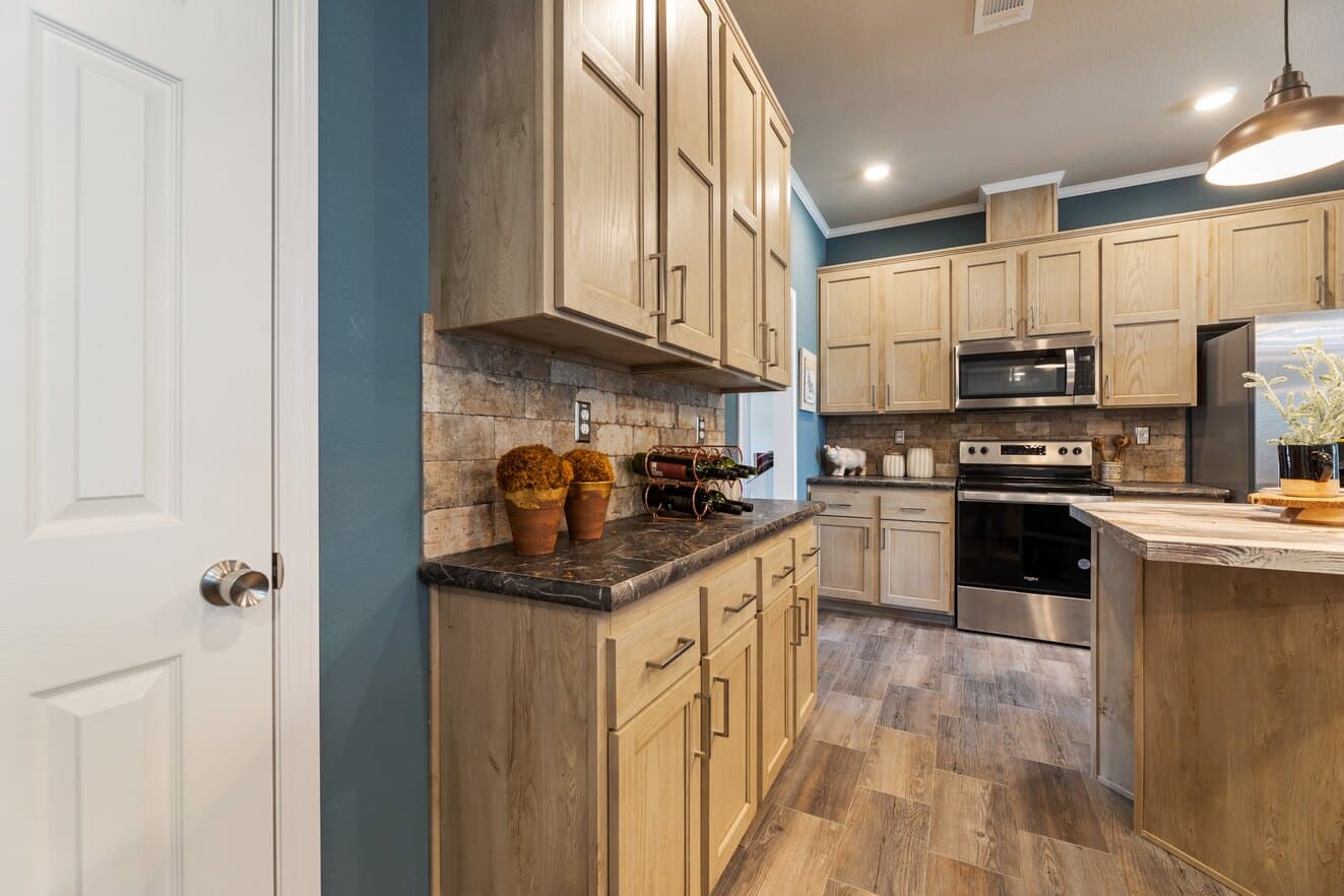 Hacienda iii flex 57764a kitchen home features