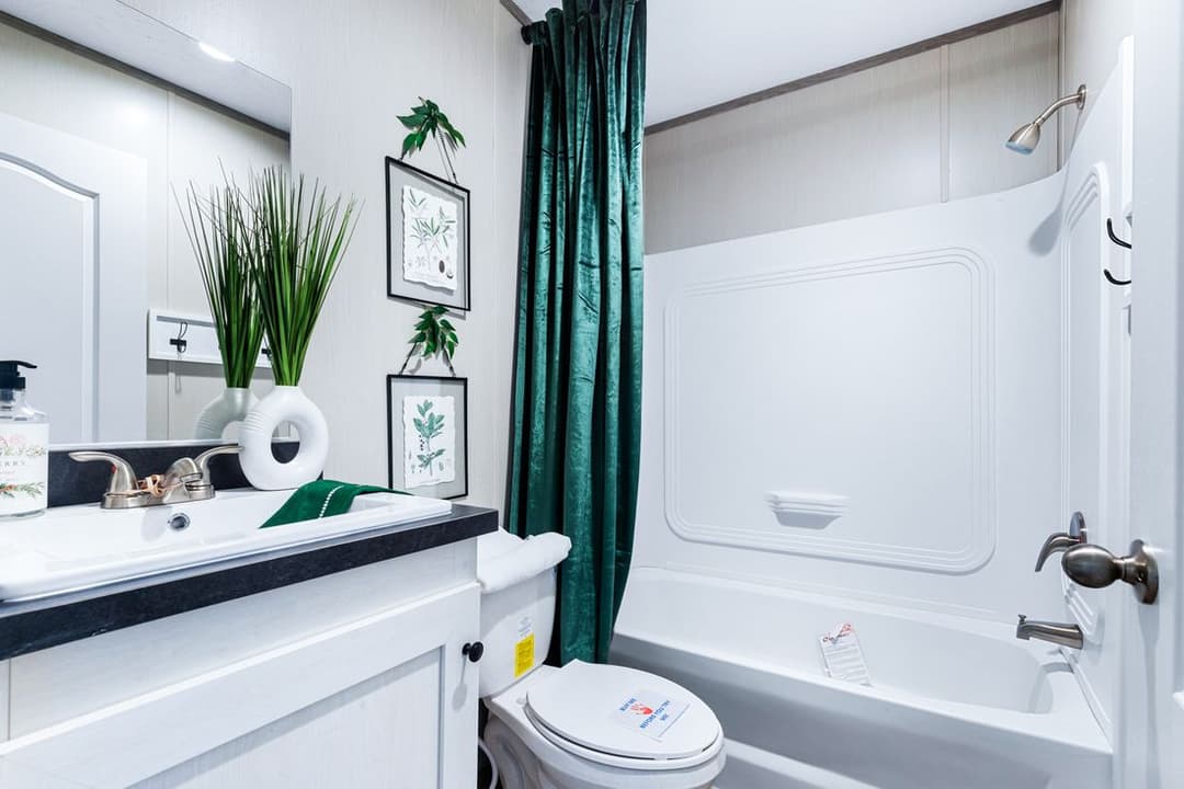 Anniversary 16763i bathroom home features