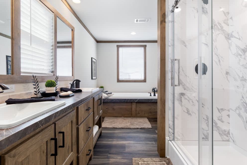 Isabella elite bathroom home features