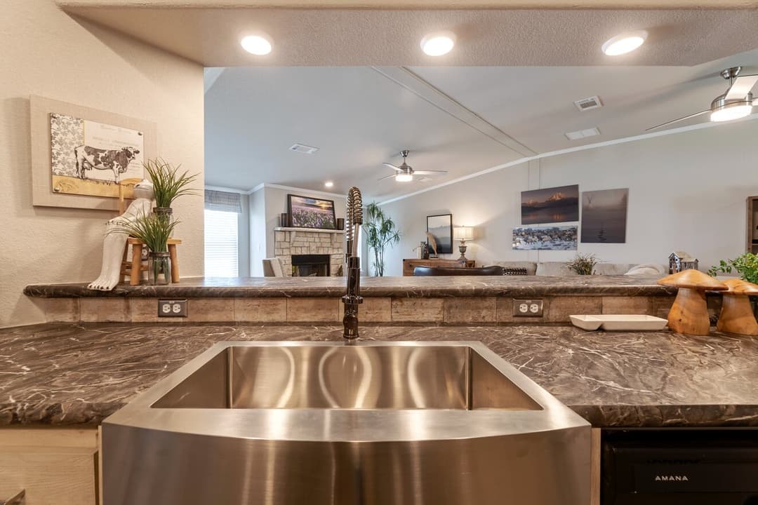 Hacienda iii flex 57764a kitchen home features