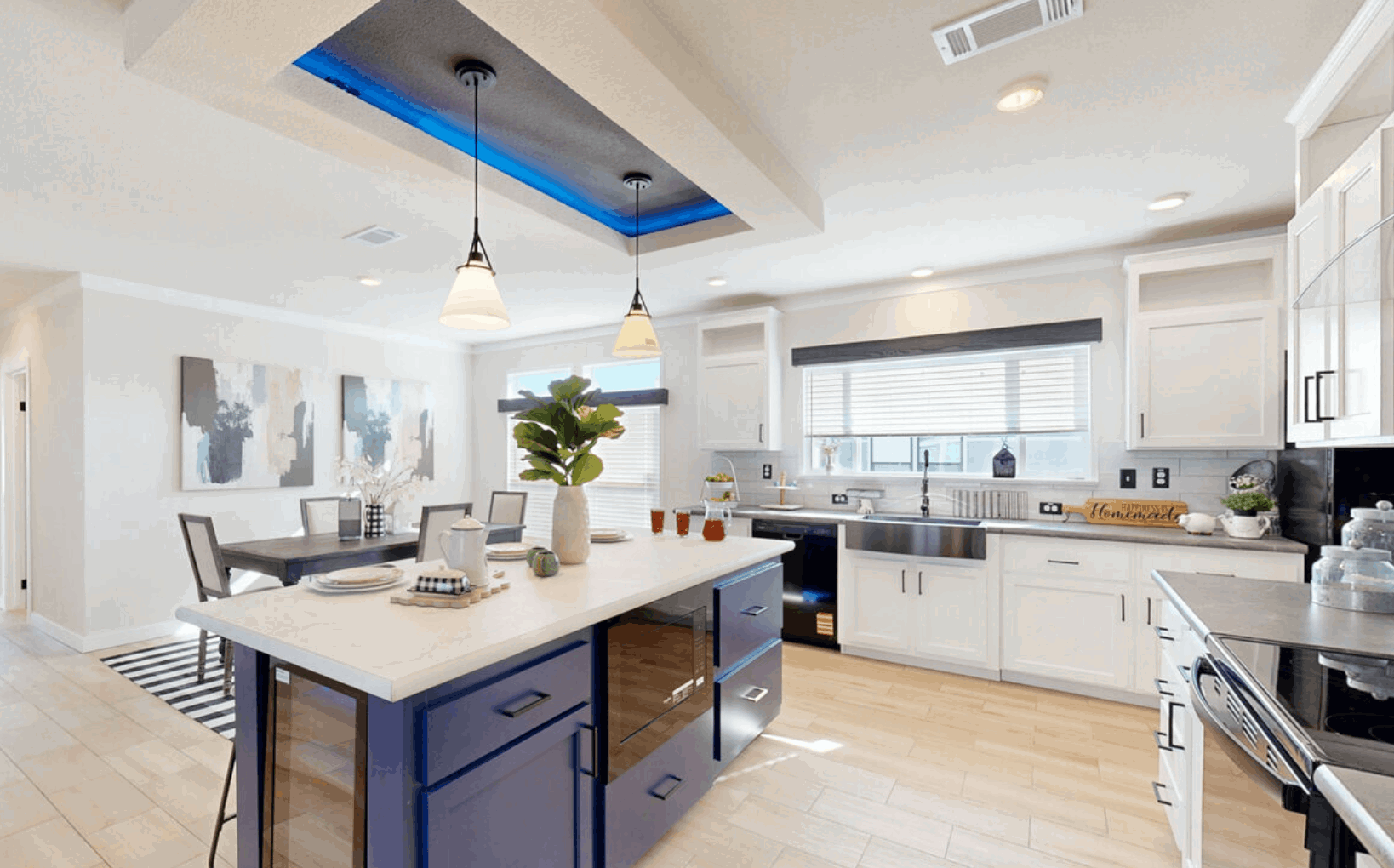 Cimarron 32563a kitchen home features