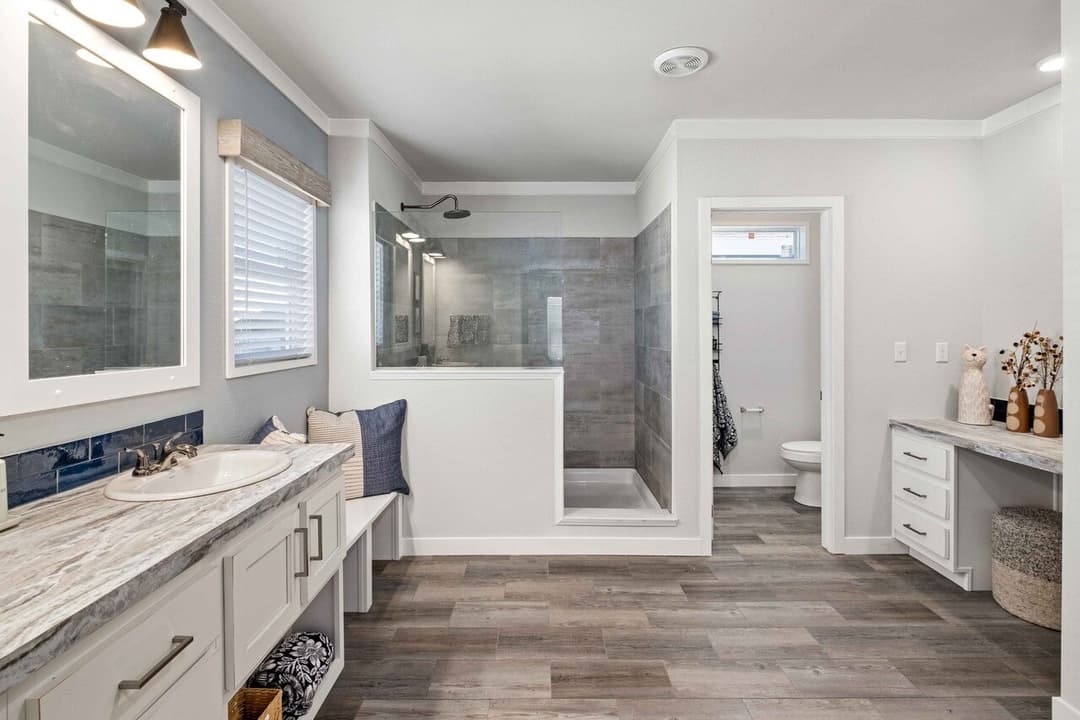 Belterra ii 32684b bathroom home features