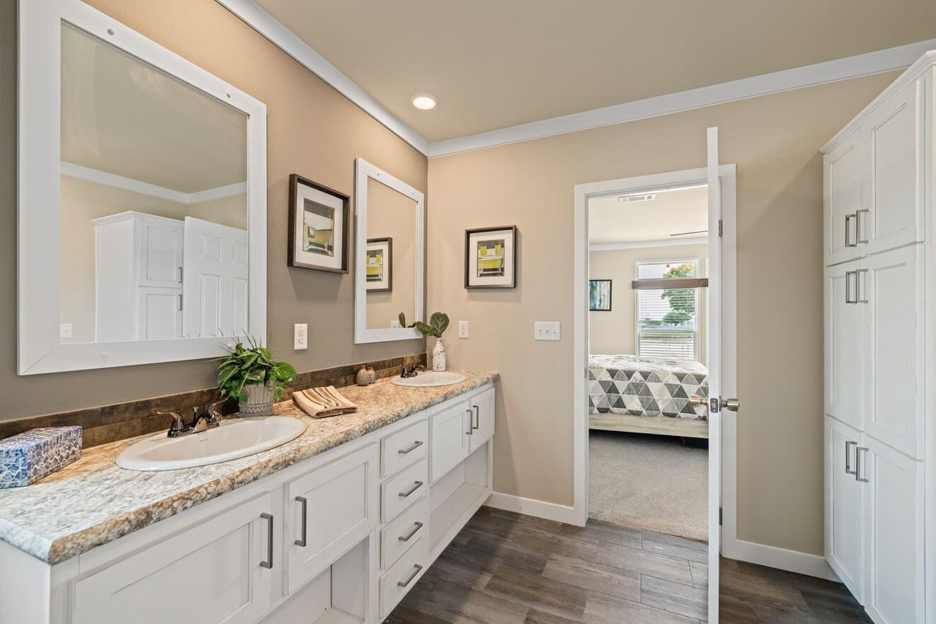 El rancho 32764a bathroom home features