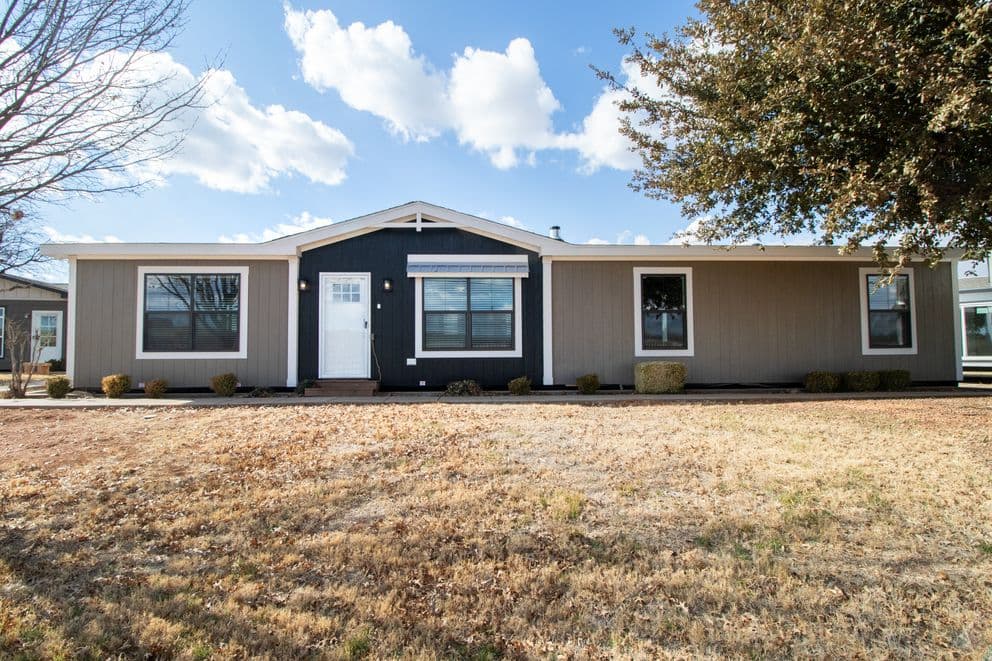 Isabella elite hero, elevation, and exterior home features