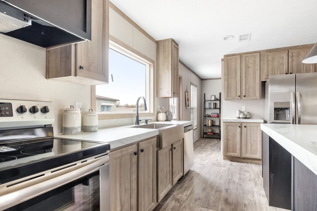 Sterling xl anniversary kitchen home features
