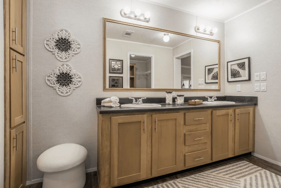 Md-59-32 williston bathroom home features