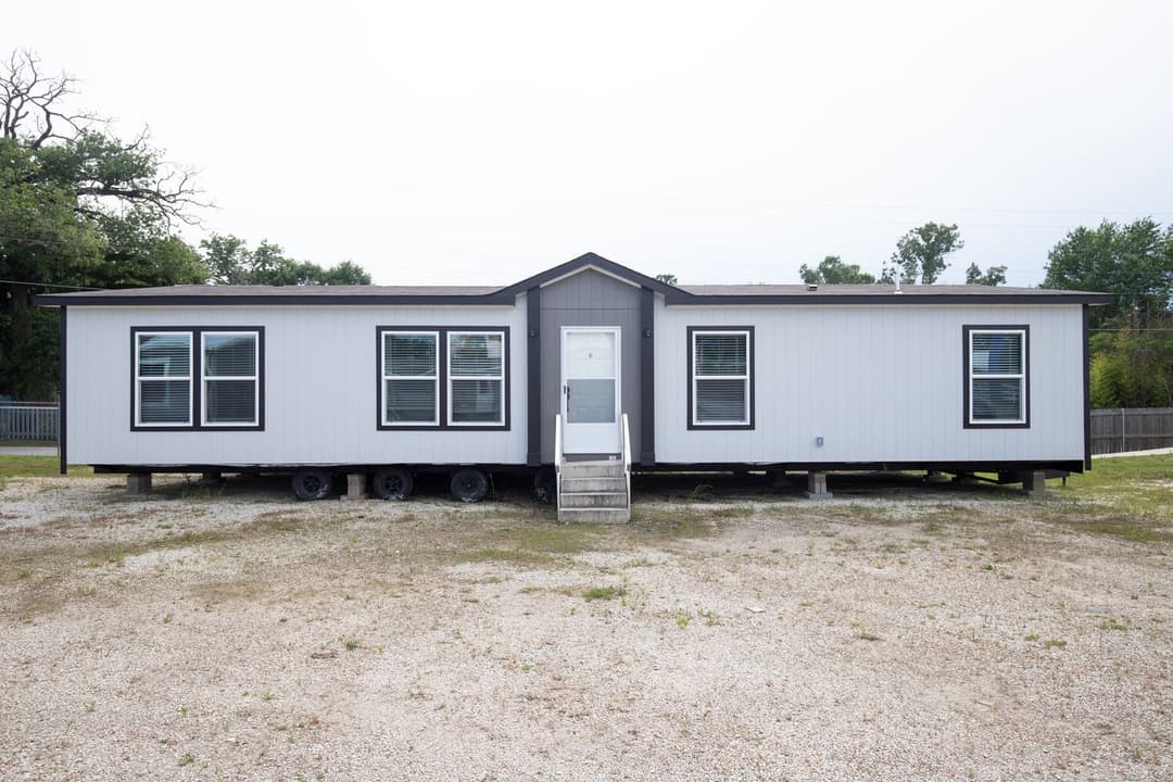 The anniversary 2.1 elevation and exterior home features